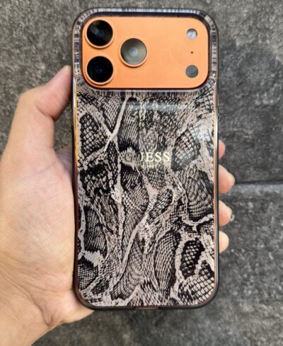 Guess SNAKE 17 pro max